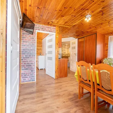 Domek letniskowy Uroczy Zakatek *