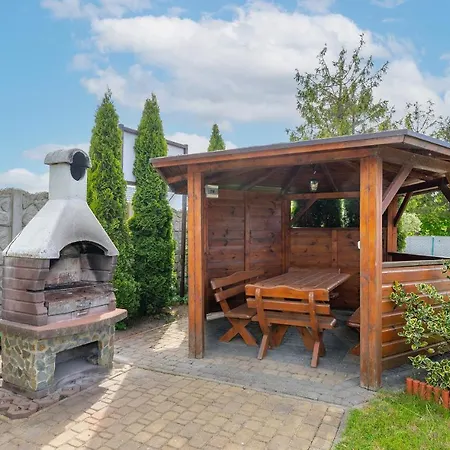 Domek letniskowy Uroczy Zakatek *